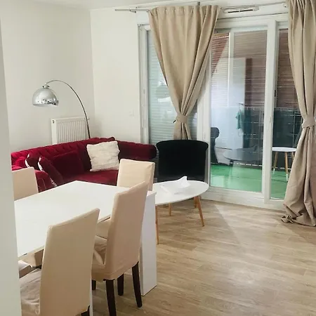 Apartment Arena La Defense Prefecture *